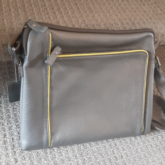 Grey Danier Genuine Leather Crossbody Purse - Picture 3 of 8